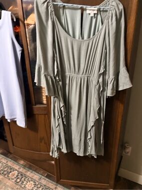 Heyson Light Sage Ruffle-Sleeve Women’s Dress